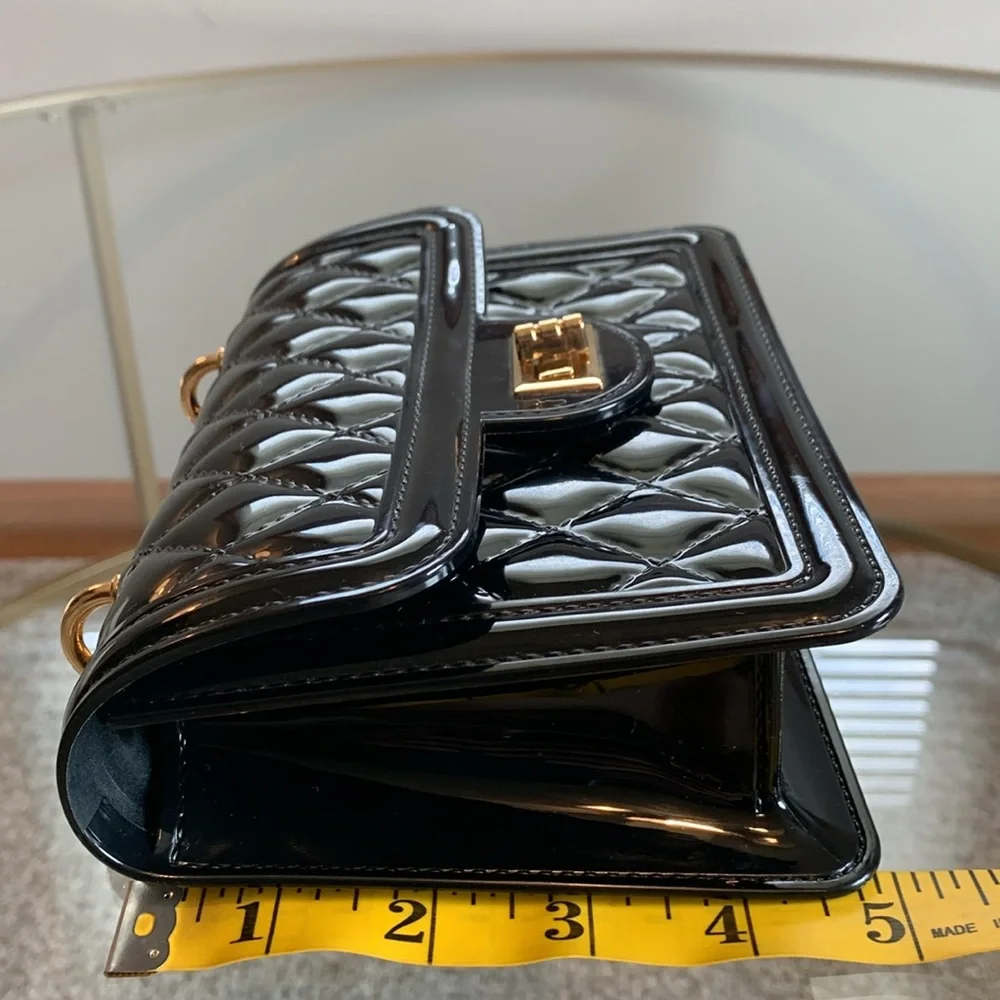 Black Quilted Crossbody with gold chain - Picture 5 of 16